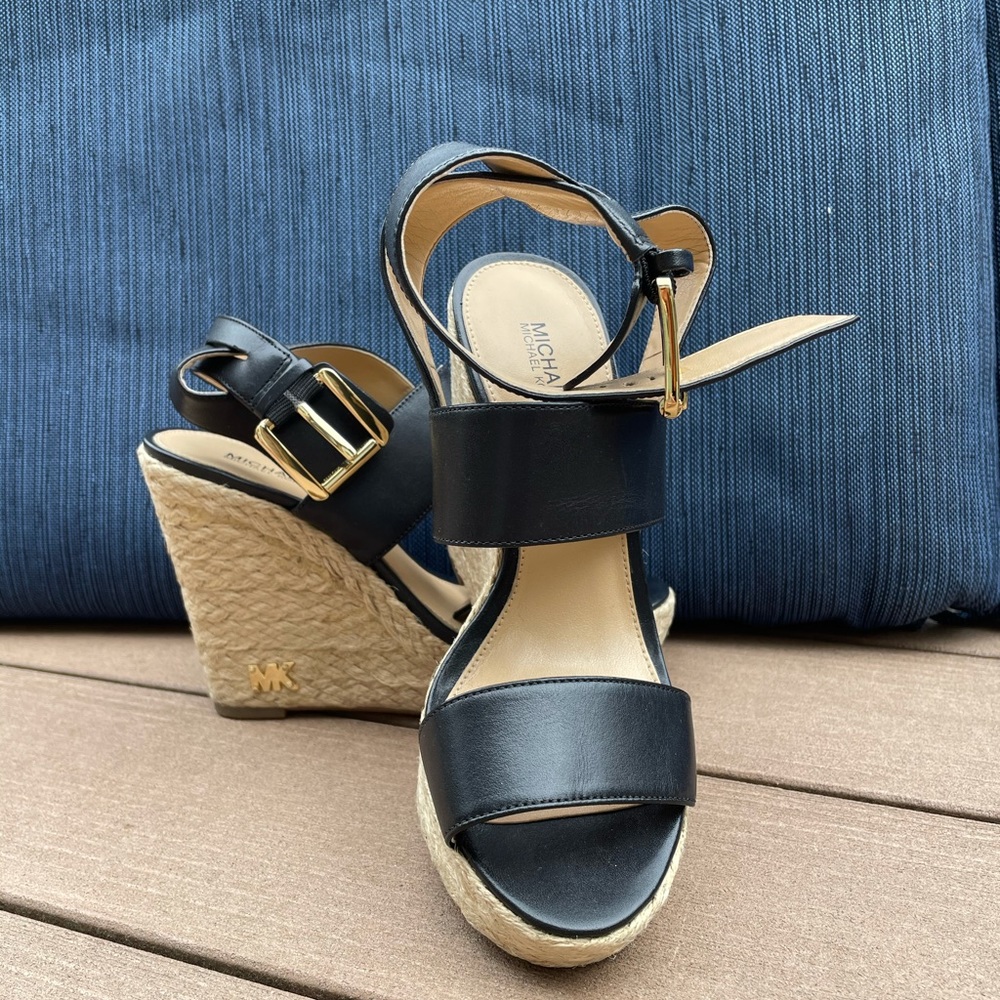 Michael Kors Chic and comfy Wedges